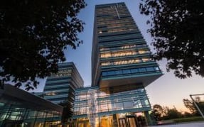 quadrum_top1-300x188